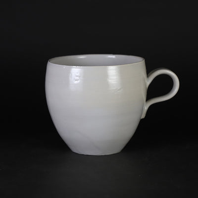 White porcelain cup and saucer by Masahiro Takehana