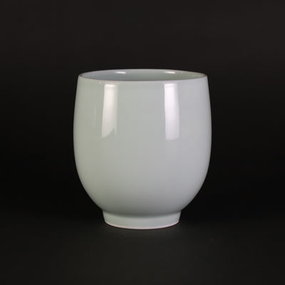 Inoue Manji Kiln Blue and white porcelain teacup with bamboo carving
