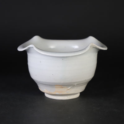 White porcelain dish by Naoto Yano