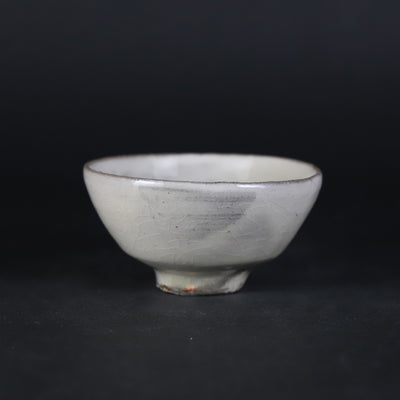 中里太亀　作　粉引ぐい呑