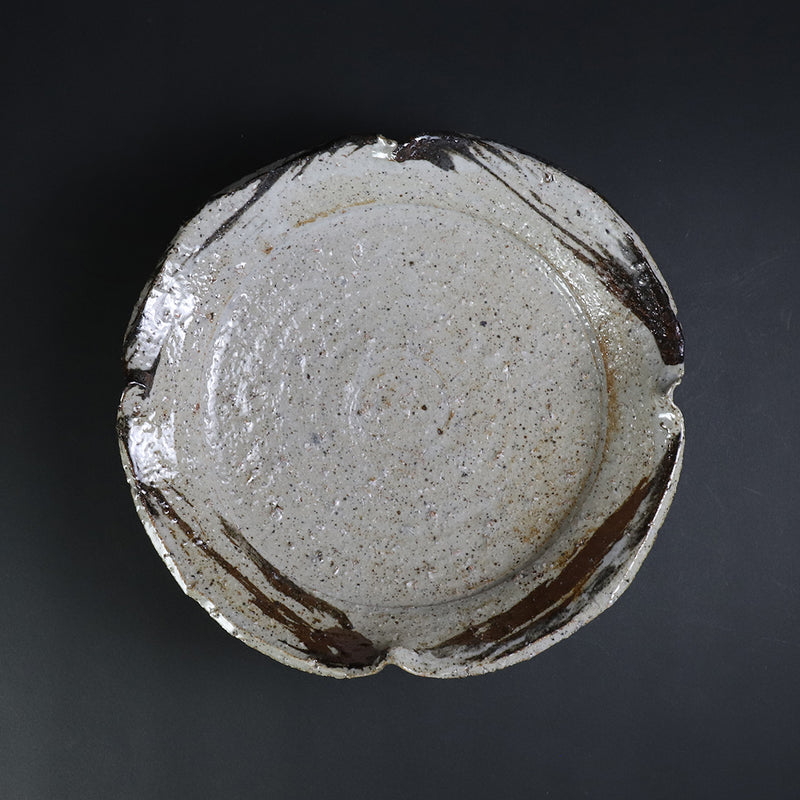 Painted Karatsu cut bowl by Kota Tanaka