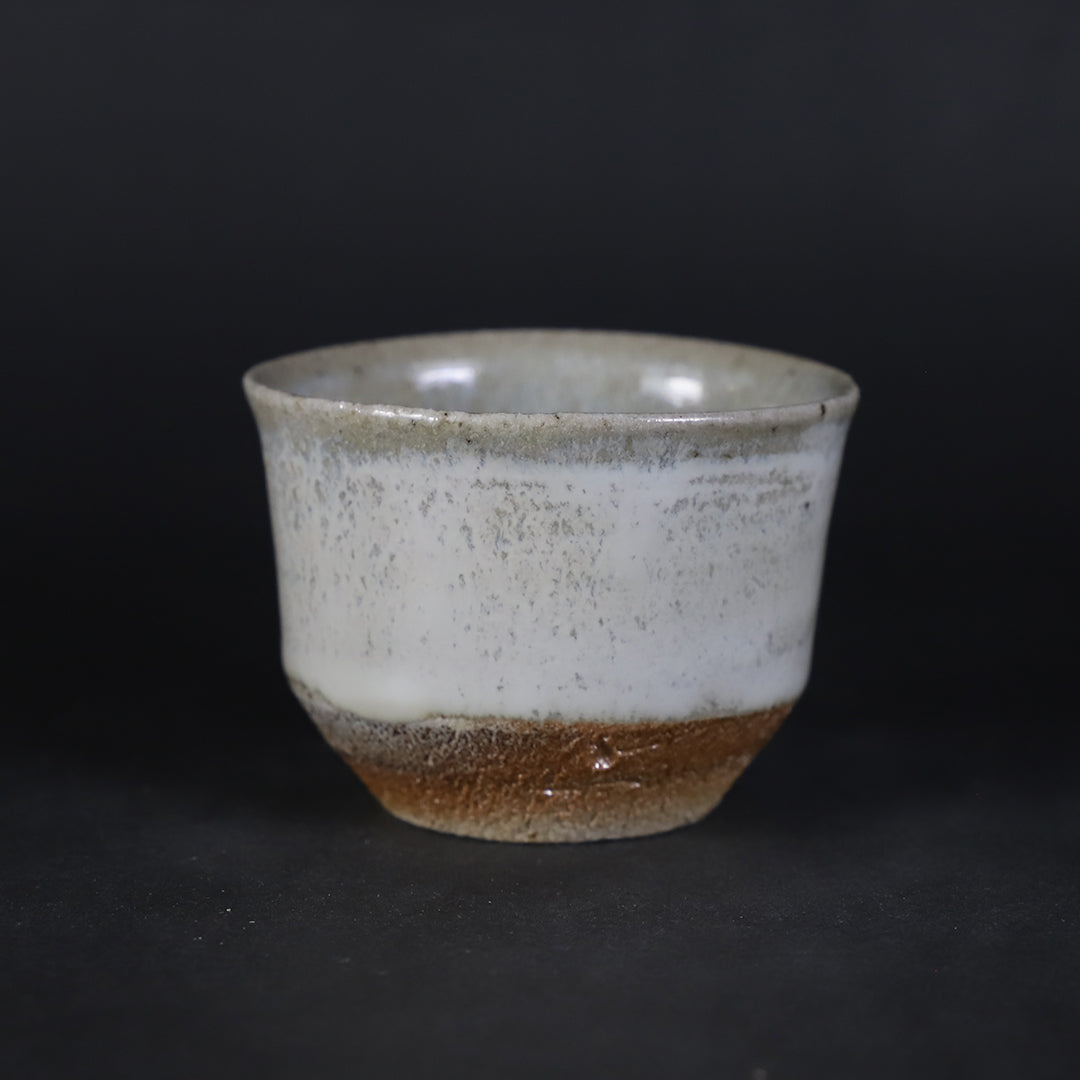 竹花正弘 唐津 ぐい呑み 竹花正弘 作 斑唐津ぐい呑 No.43 – ギャラリー一番館オンラインショップ