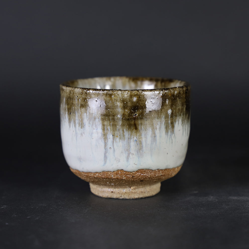 唐津焼　14代中里太郎右衛門　皮鯨　ぐい呑 十四代中里太郎右衛門 作 斑唐津皮鯨ぐい呑– ギャラリー一番館