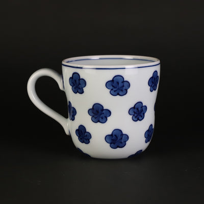 Gen'emon Kiln Blue and White Plum Blossom Mug