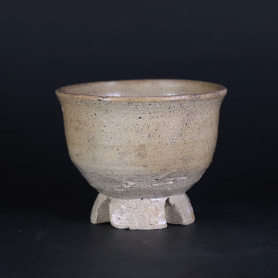 A high-rise sake cup by Shintaro Uchimura