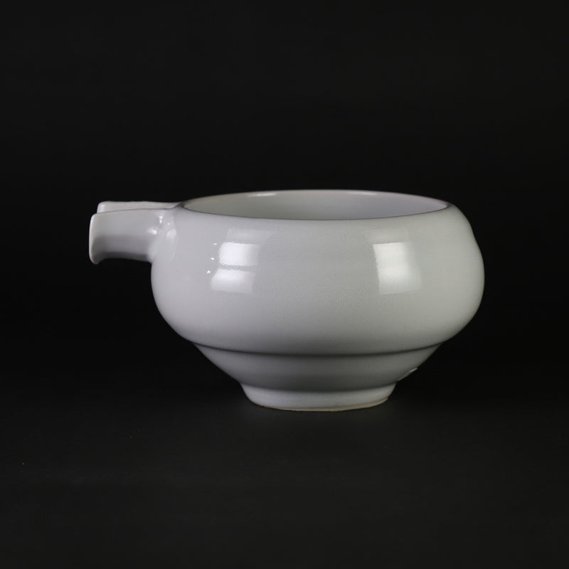 White porcelain gourd-shaped sake cup by Takashi Nakazato