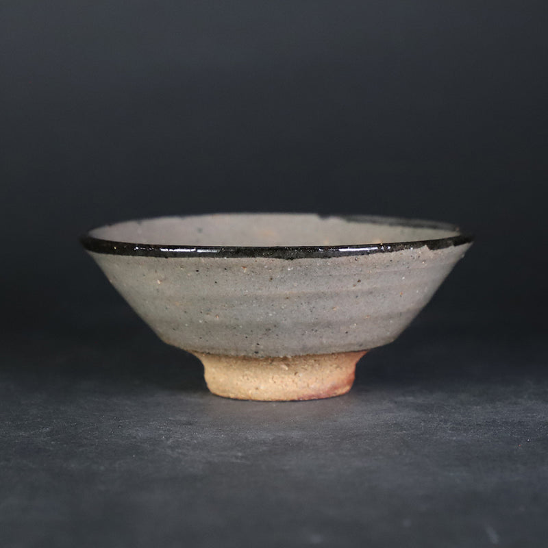 中里太亀　作　皮鯨ぐい呑