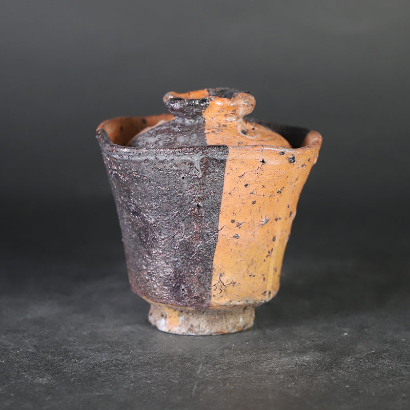 丸田雄　作　唐津赤黒花紋蓋向付　No.4