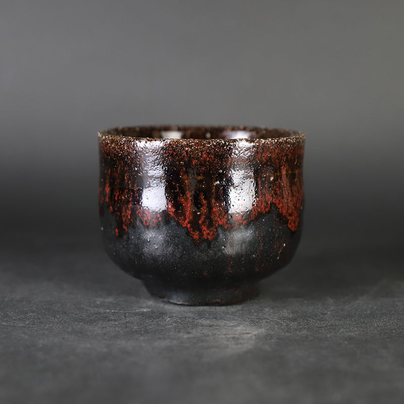 Karatsu black and red sake cup made by the 14th generation Nakazato Tarouemon
