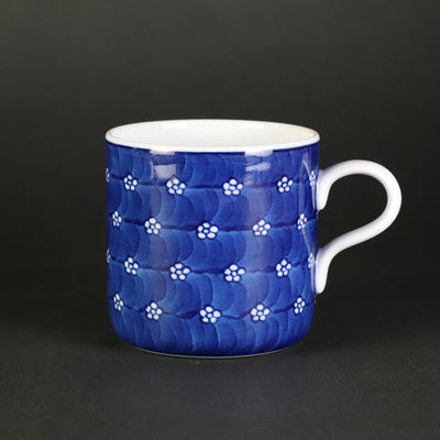 Gen'emon Kiln Blue and white plum pattern bowl and plate