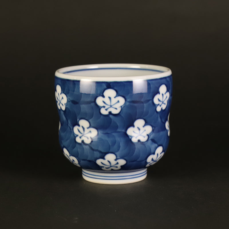Gen-emon Kiln Ancient Dyed Plum Pattern Tea Cup