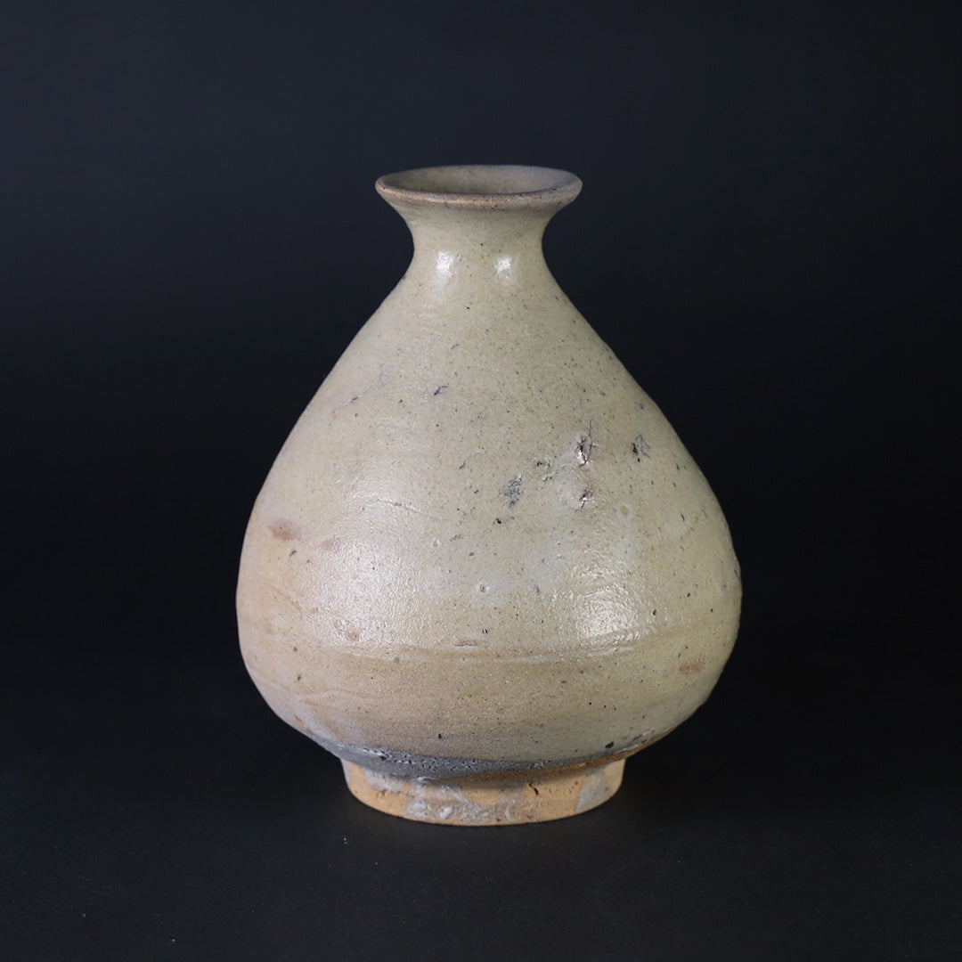 【丸田宗彦】奥高麗徳利 丸田宗彦 作 奥高麗徳利 – ギャラリー一番館オンラインショップ