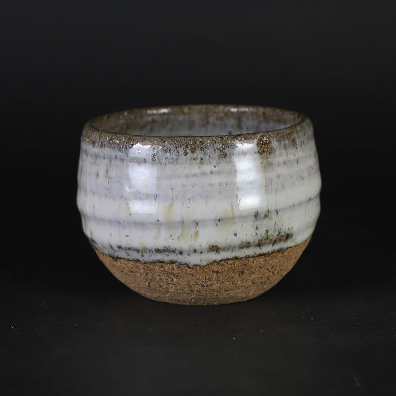 Madara Karatsu sake cup by Kazusuke Fukuda