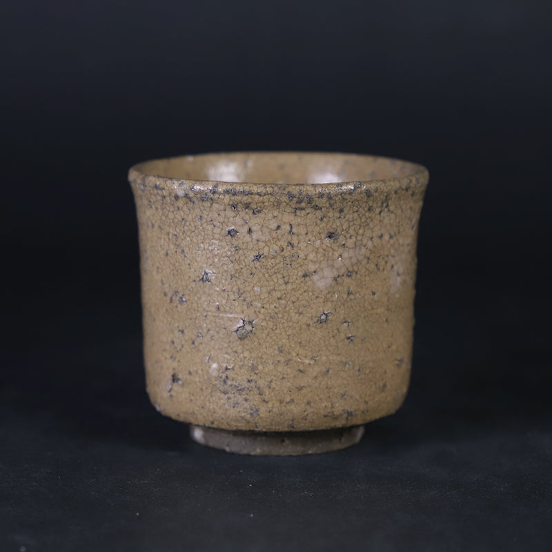 内村慎太郎 割高台 ぐい呑み 酒盃 内村慎太郎 作 奥高麗たちぐい呑 No.24 – ギャラリー一番館オンライン