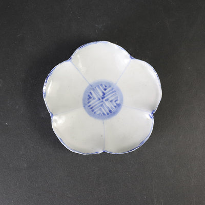 Soichiro Maruta's Dyeing wreath flower plate set