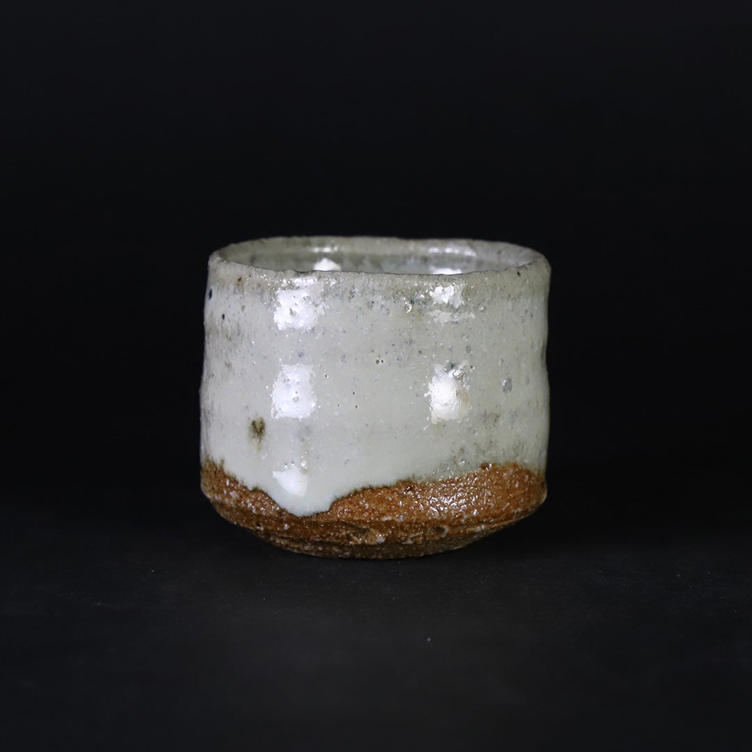 田中孝太 作 斑唐津ぐい呑(B) – ギャラリー一番館オンラインショップ