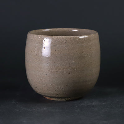 Nakazato Tarouemon Kiln Karatsu sake cup (large, picture Karatsu: pine)