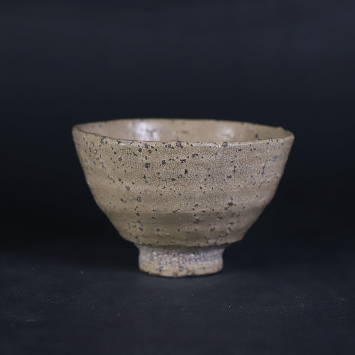 内村慎太郎 作 井戸盃 No.60 – ギャラリー一番館オンラインショップ