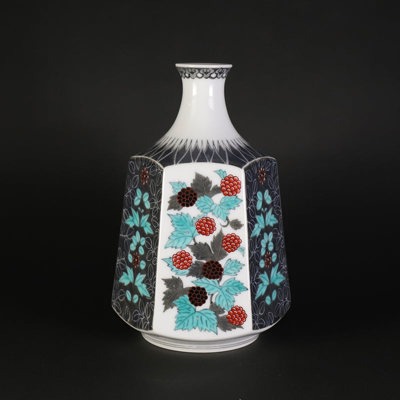 14th generation Imaizumi Imaemon Vase with fruit design