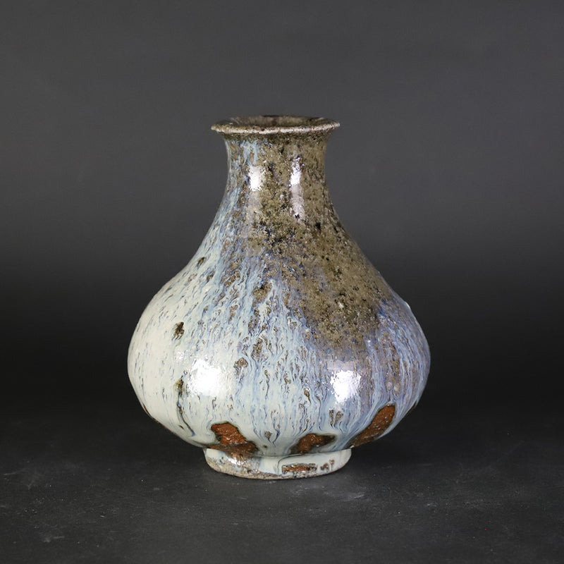 Madara Karatsu Sake Bottle No.29 by Munehiko Maruta