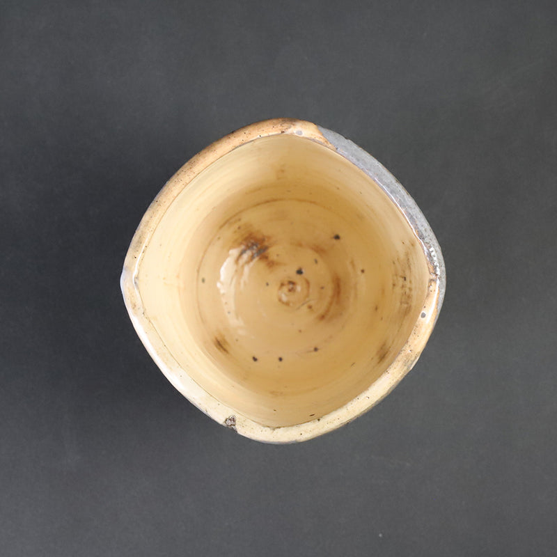 Karatsu-e Kohiki Square Teacup by Takashi Nakazato