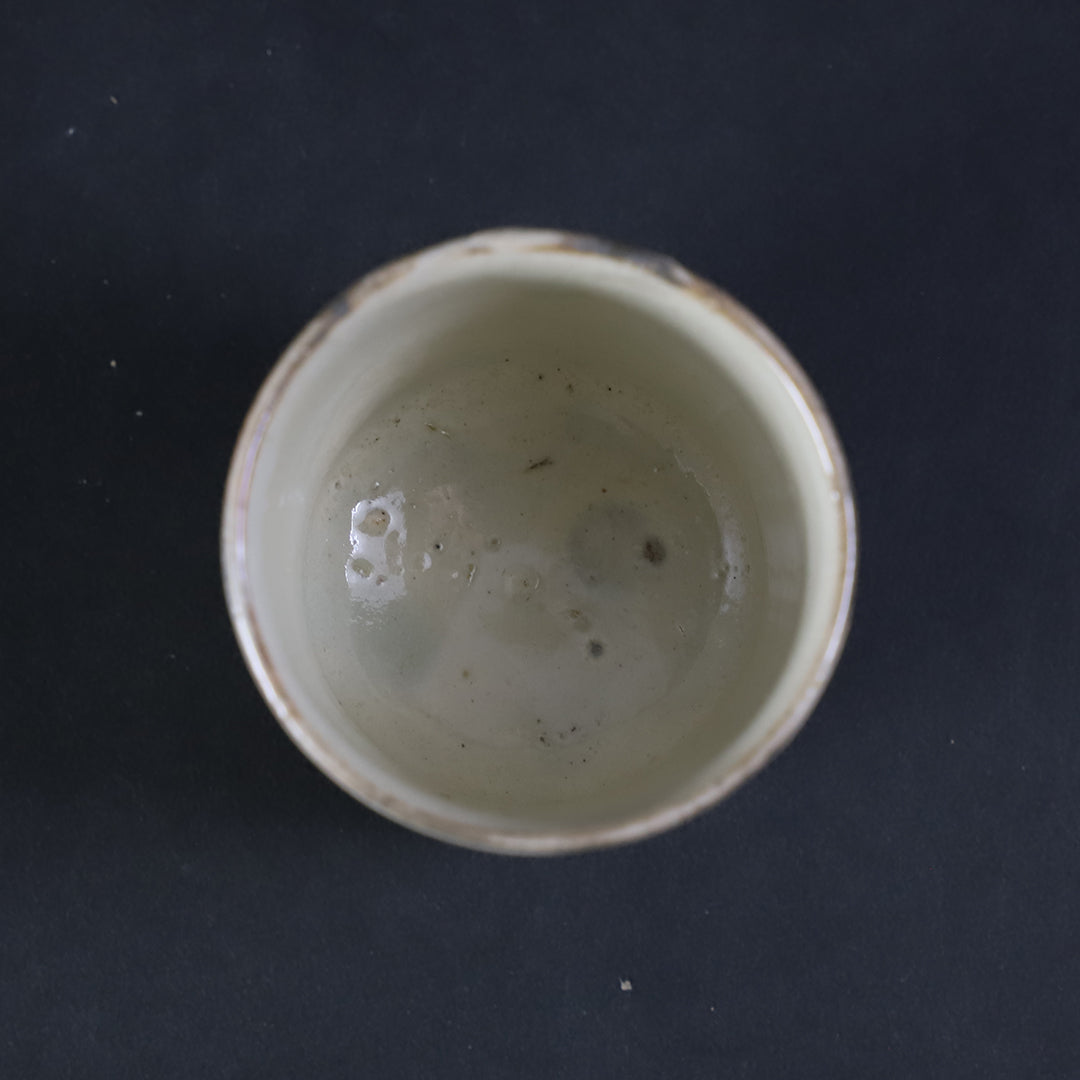 竹花正弘 作 粉引ぐい呑 No.14 – ギャラリー一番館オンラインショップ