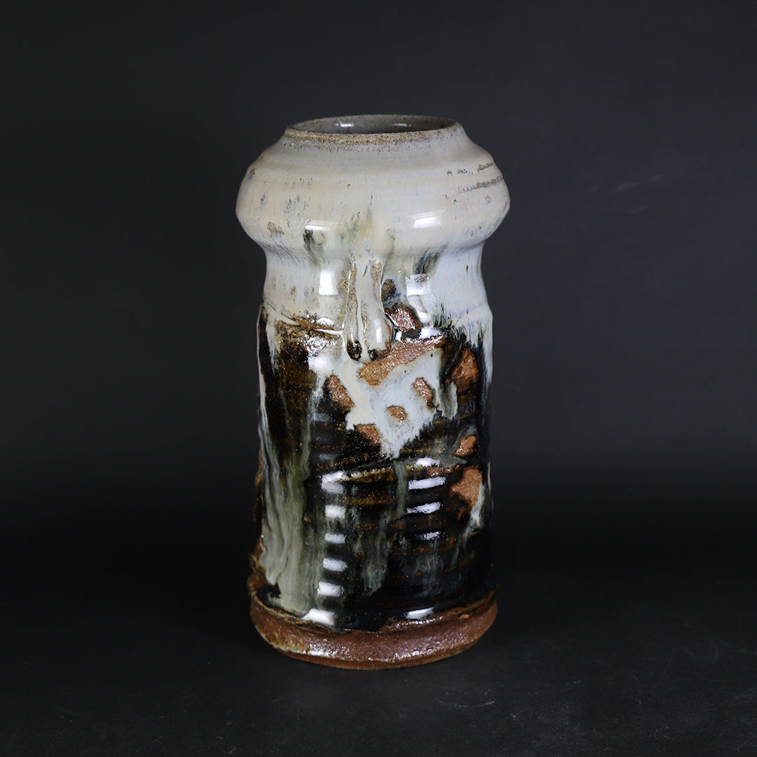 岡本作礼 作 朝鮮唐津耳付花入 No.11 – ギャラリー一番館オンライン