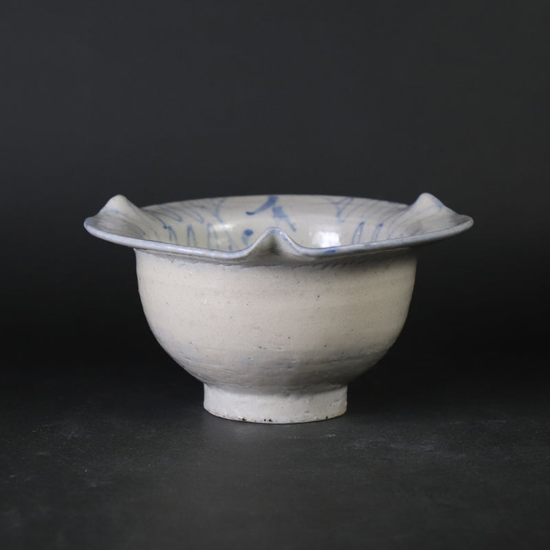 A set of blue and white porcelain dishes by Maruta Souichi Gallery