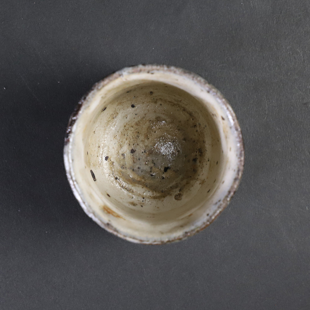 丸田宗彦 作 粉引唐津ぐい呑 – ギャラリー一番館オンラインショップ