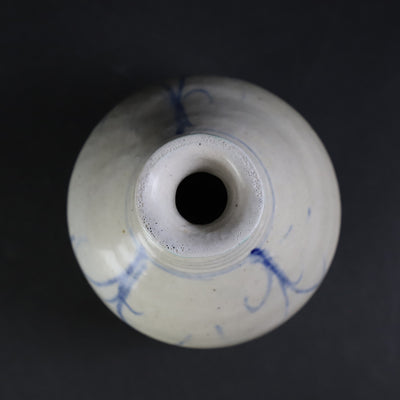 Blue and white sake bottle No.17 by Maruta Soichi Gallery