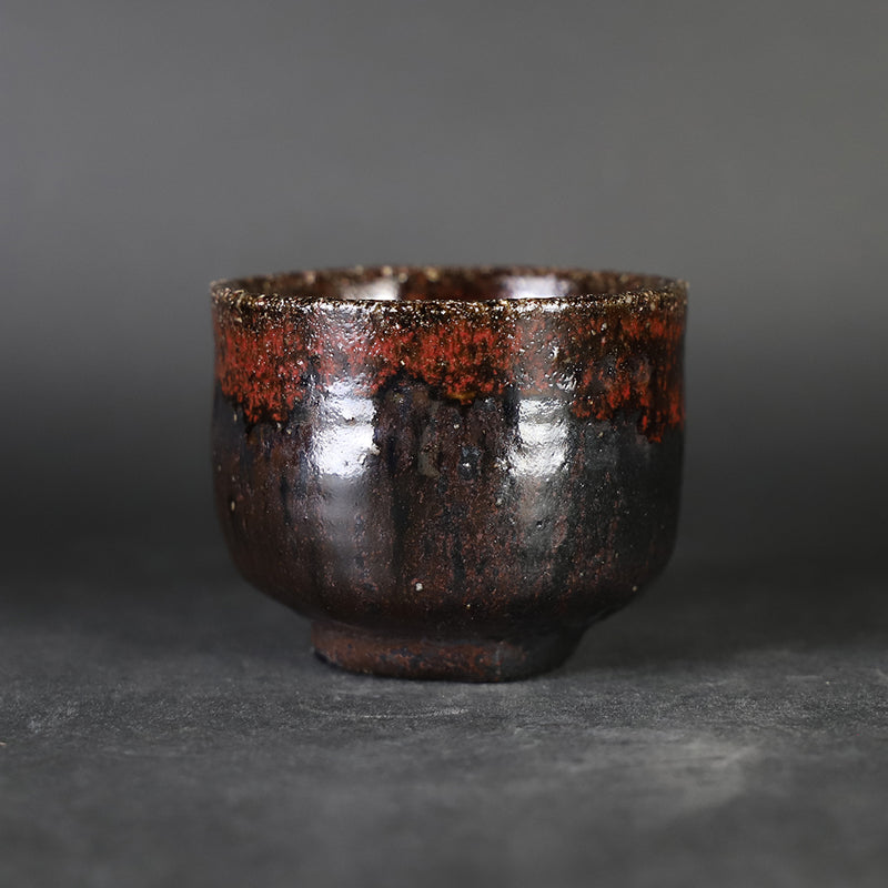 Karatsu black and red sake cup made by the 14th generation Nakazato Tarouemon