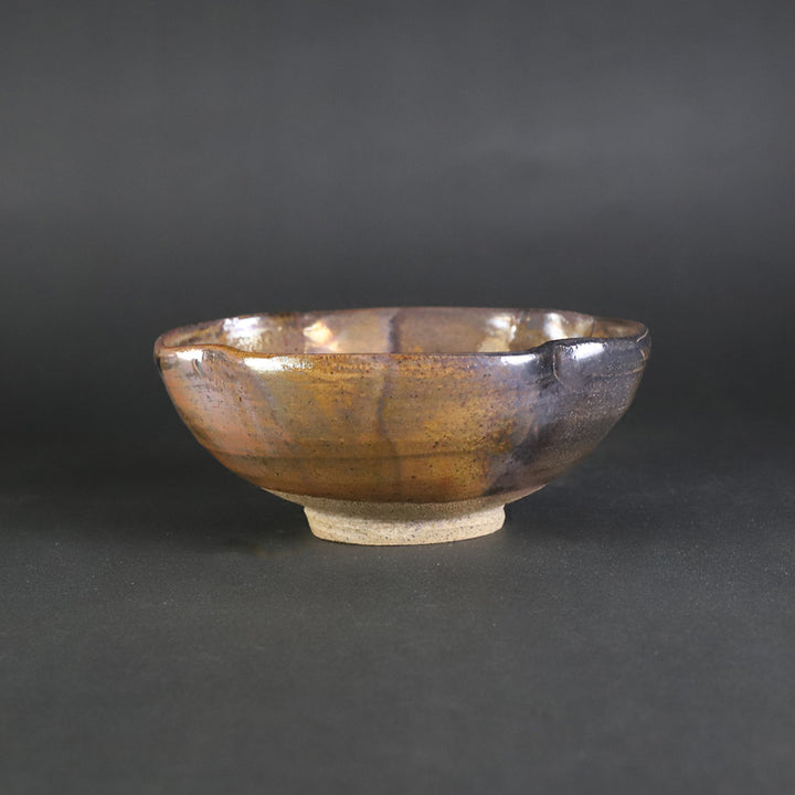 土屋由起子 作 窯変黒唐津四方皿 – ギャラリー一番館オンラインショップ