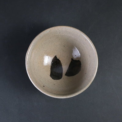 Painted Karatsu sake cup by Kenta Nakazato
