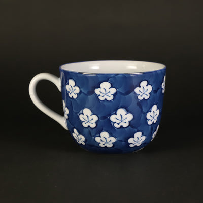 Gen'emon Kiln: Old-style plum blossom morning cup