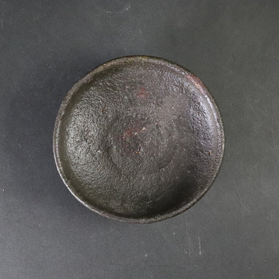Black Karatsu sake cup by Kota Tanaka