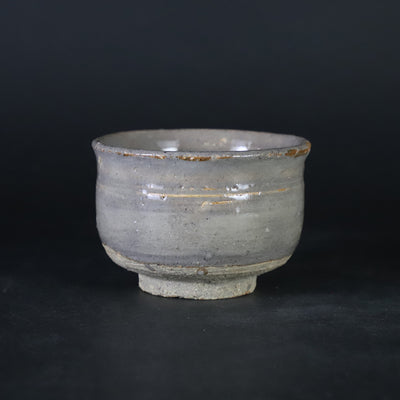 Karatsu sake cup 1 made by the 14th generation Nakazato Tarouemon