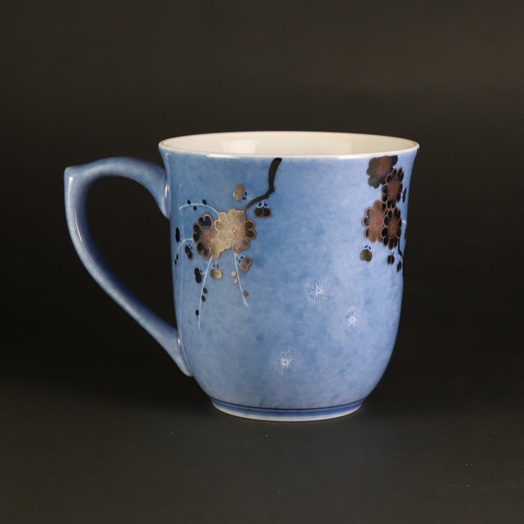 十四代今泉今右衛門 作 色絵吹墨墨はじき桜文碗 – ギャラリー一番館