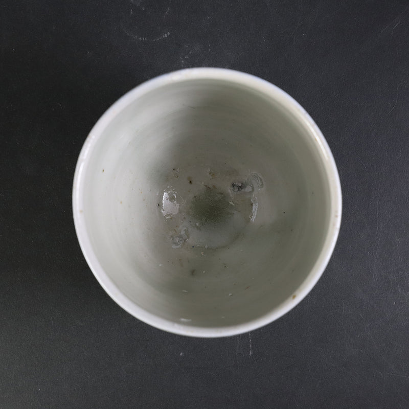 秋田菫　作　呉須刷毛目筒碗