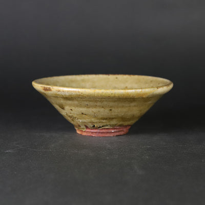 Ash-glazed sake cup by Takashi Nakazato