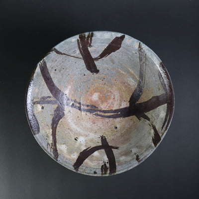 Powder-glazed Karatsu Shoe Bowl by Munehiko Maruta