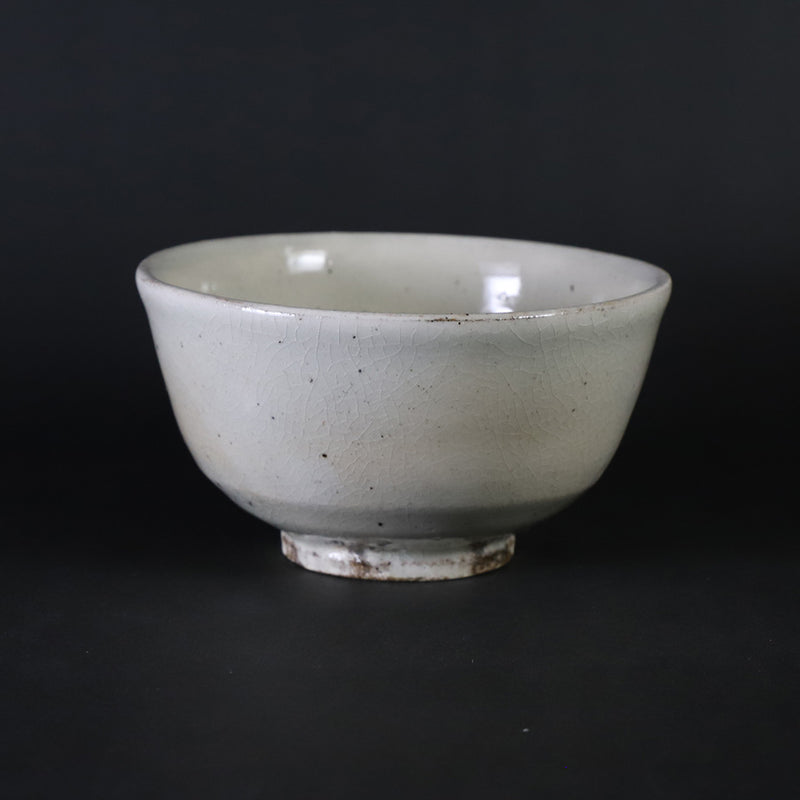 Nakazato Tarōemon Kiln Karatsu Kobiki Chawan