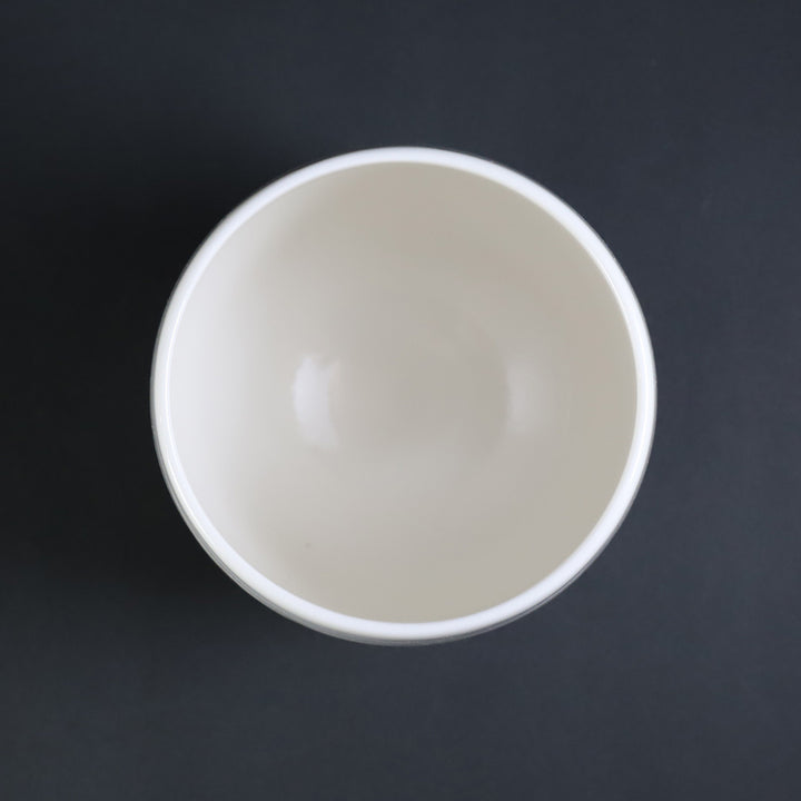 人間国宝 井上萬二 白磁竹笹彫文 湯呑 蓋付 茶道具 e20 人間国宝 井上萬二 白磁竹笹彫文 湯呑 蓋付 茶道具 e20