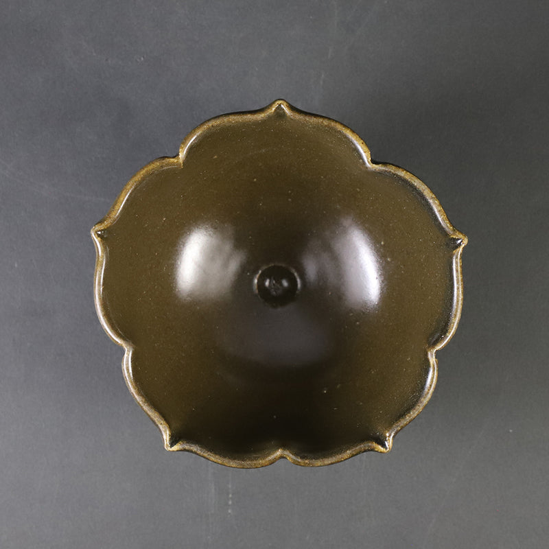 Black Karatsu diamond pattern small bowl by Shuichi Okamoto