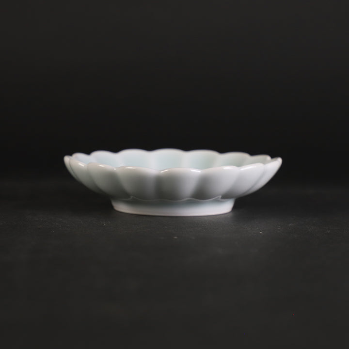 鍋島青磁色絵宝尽文五寸皿（右） | 商品詳細 東洋古陶磁の前坂晴天堂
