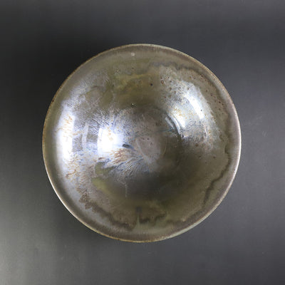 Yukiko Tsuchiya's work Black Karatsu-rimmed plate with kiln change