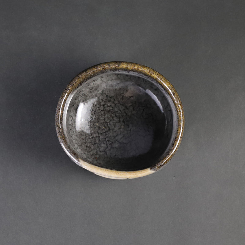Nakazato Taroemon Kiln Oribe Karatsu Sake Cup (Nebiki Pine)