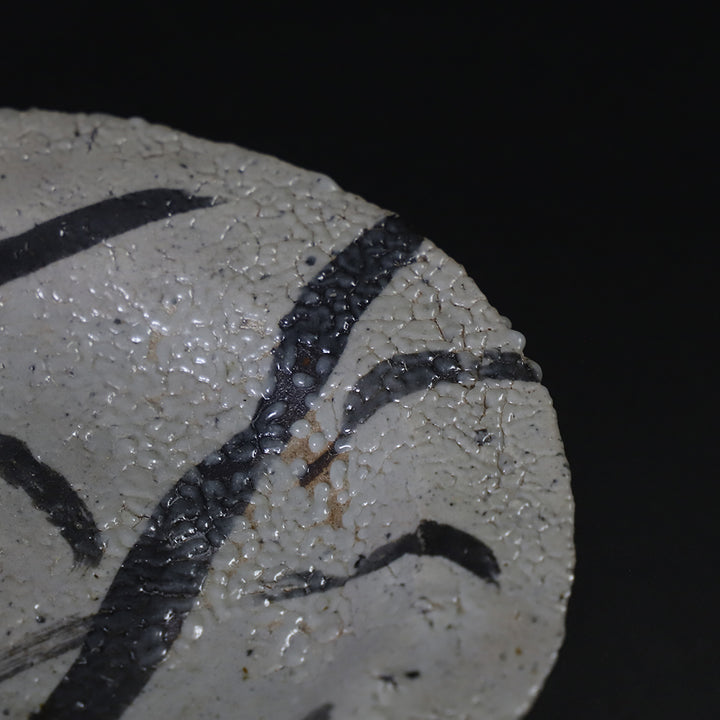 丸田雄 作 絵唐津志野平向付 No.15 – ギャラリー一番館オンラインショップ