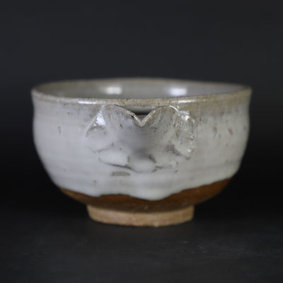 Madara Karatsu Katakuchi by the 14th generation Nakazato Tarouemon