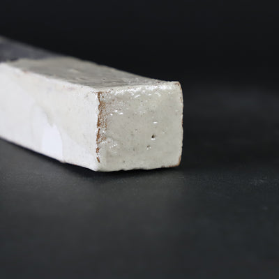 石井義久　作　白黒刷毛目掛け花器　No.4