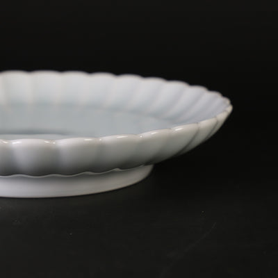 Kosengama Blue and white porcelain chrysanthemum 32 square 5 inch plate